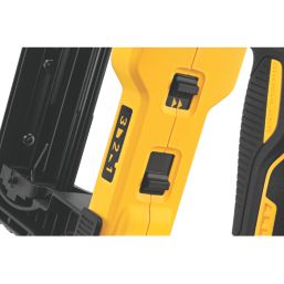 DEWALT DCFS950P2-GB 50mm 18V 2 x 5.0Ah Li-Ion XR Brushless Fencing Cordless Stapler