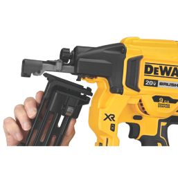DEWALT DCFS950P2-GB 50mm 18V 2 x 5.0Ah Li-Ion XR Brushless Fencing Cordless Stapler