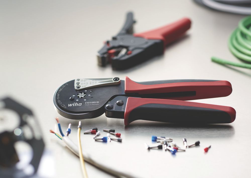 Wiha Automatic Crimping Tool 8 1 4 210mm Screwfix