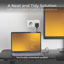 Masterplug Travel Power 13A Unfused Adaptor + 2.1A 10.5W 2-Outlet Type A & C USB Charger White