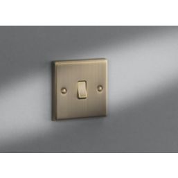 Knightsbridge  10AX 1-Gang Intermediate Switch Antique Brass