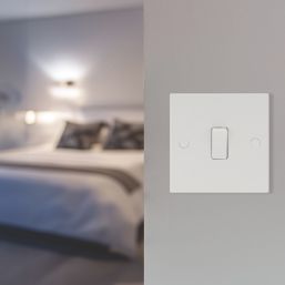 British General 900 Series 20A 16AX 1-Gang 2-Way Light Switch  White
