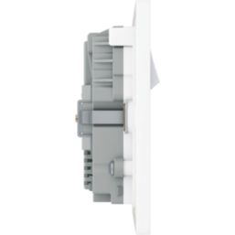 British General Evolve 13A 2-Gang SP Switched Socket + 3.25A 45W 2-Outlet Type C USB Charger Pearlescent White with White Inserts