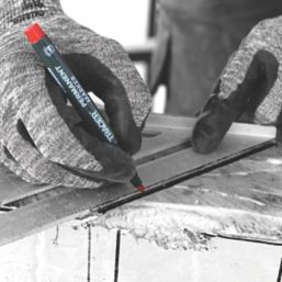 TRACER  Medium Tip Red Permanent Marker