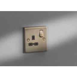Knightsbridge  13A 1-Gang DP Switched Single Socket Antique Brass  with Black Inserts