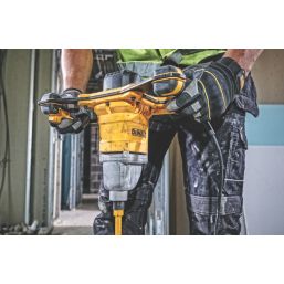 DEWALT DWD241-GB 1800W  Electric Paddle Mixer 230V