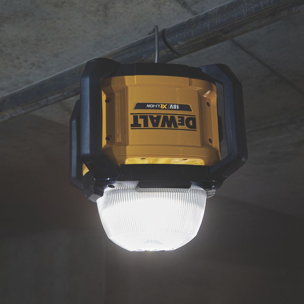 Dewalt 18v best sale flood light