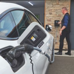 Masterplug  1 Port 7.4kW  Mode 3 Type 2 Plug Tethered Smart EV Charger with 5m Cable Black