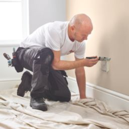 Leyland Trade  5Ltr Magnolia Vinyl Matt Emulsion  Paint