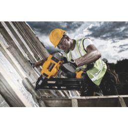 DeWalt DCN692N-XJ 90mm 18V Li-Ion XR Brushless First Fix Cordless Nail Gun - Bare