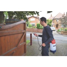 Spear & Jackson  White Pump Action Chemical Pressure Sprayer for Wood Stain 5Ltr