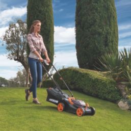 Worx WG779E.2 40V 2 x 2.0Ah Li-Ion PowerShare  Cordless 34mm Lawn Mower