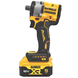 DEWALT DCF922P2T-GB 18V 2 x 5.0Ah Li-Ion XR Brushless Cordless Compact Impact Wrench