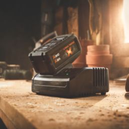 Titan TTB813ACC 18 / 36V 4.0 / 8.0Ah Li-Ion TXP Dual-Voltage Battery & Charger Set