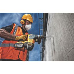 DEWALT EXTREME 2 SDS Plus Shank Masonry Drill Bit 8mm x 210mm