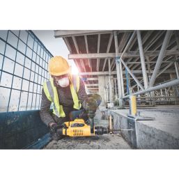 DEWALT D25810K-LX 5.6kg SDS Max  Electric Chipping Hammer 110V