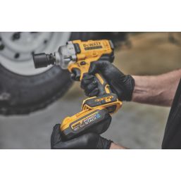 DEWALT DCF891H2T-GB 18V 2 x 5.0Ah Li-Ion PowerStack Brushless Cordless Impact Wrench
