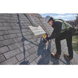 DEWALT DCN45RND2-GB 45mm 18V 2 x 2.0Ah Li-Ion XR Brushless First Fix Cordless Nail Gun