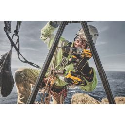 DEWALT DCK276P2-GB 18V 2 x 5Ah Li-Ion XR Brushless Cordless Twin Kit