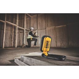 DEWALT DCL182-XJ Rechargeable LED Work Light 1000lm