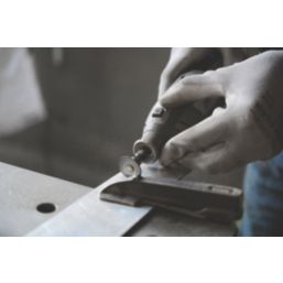 Dremel 8250-5 12V 1 x 2.0Ah Li-Ion  Brushless Cordless Multi-Tool with Accessories 6 Piece Set