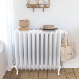 V33 400ml White Satin Heat Resistant Radiator & Appliance Spray Paint