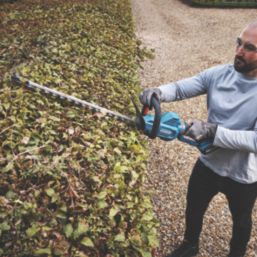 Erbauer  ERT1027GHT 60cm 36V Li-Ion EXT Brushless Cordless Hedge Trimmer - Bare