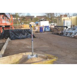 Spear & Jackson  Square Head No 2 Shovel