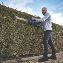 Erbauer  ERI1024GHT 55cm 18V 1 x 3.0/6.0Ah Li-Ion EXT Brushless Cordless Hedge Trimmer