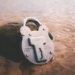 Squire 555 KA Stainless Steel Keyed Alike Weatherproof   Padlock 51mm 1 Pack