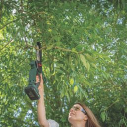 Webb Eco WEV20PSB2 20V 1 x 2.0Ah Li-Ion   Cordless 15cm Pruning Saw