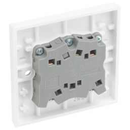 British General 900 Series 10A 1-Gang 3-Pole Fan Isolator Switch White