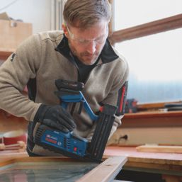 Bosch GNH 18V-50 M Professional  54mm 18V Li-Ion AMPShare Brushless Second Fix Cordless Nail Gun - Bare