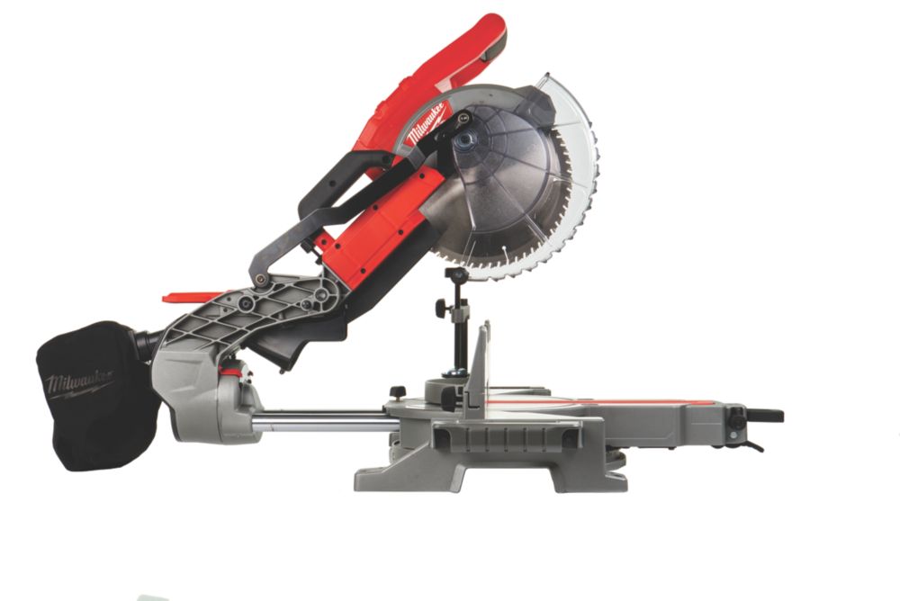 Milwaukee 216mm deals mitre saw