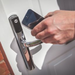 Yale Conexis L2  Smart Door Lock Chrome / Black