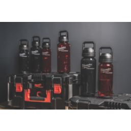 Milwaukee PACKOUT Plastic Bottle With Chug Lid 1420ml Red