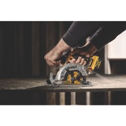 Dewalt circular deals saw 18v screwfix