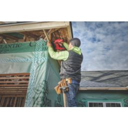 Milwaukee M18FNCS18GS-202X 6.35mm 18V 2 x 2.0Ah Li-Ion RedLithium Brushless Second Fix Cordless Nail Gun