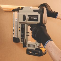 Easyfix Galvanised Brad Nails 18ga x 30mm 2000 Pack