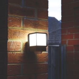 Brackenheath iSpot Deco Indoor & Outdoor Cube Wall Light With PIR & Photocell Sensor Black