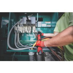 Milwaukee M12 ONEFTR38-201C FUEL 12V 1 x 2.0Ah Li-Ion RedLithium Brushless Cordless ONE-KEY 3/8" Digital Torque Wrench