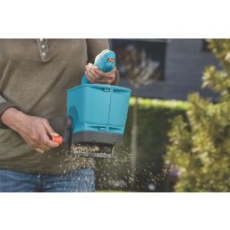 Gardena Handheld Spreader 1.8Ltr