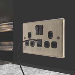 LAP  13A 2-Gang SP Switched Socket + 2.4A 12W 2-Outlet Type A & C USB Charger Antique Brass with Black Inserts