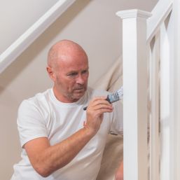 Leyland Trade 2.5Ltr Brilliant White Gloss Water-Based Trim Paint