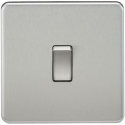 Knightsbridge  10AX 1-Gang 2-Way Light Switch  Brushed Chrome