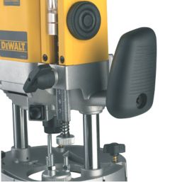 Dewalt 2024 router screwfix