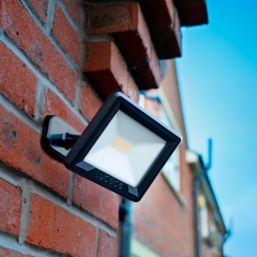 Luceco Essence Outdoor LED Floodlight with Ball Joint Black 10W 1050lm