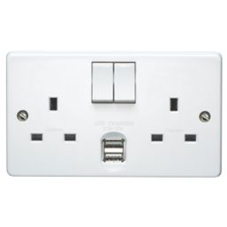 Crabtree Capital 13A 2-Gang DP Switched Socket + 2.1A 10.5W 2-Outlet Type A USB Charger White