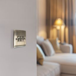 British General Nexus Metal 10AX 3-Gang 2-Way Light Switch  Antique Brass