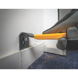 Roughneck  Self-Prying Pry Bar 10"